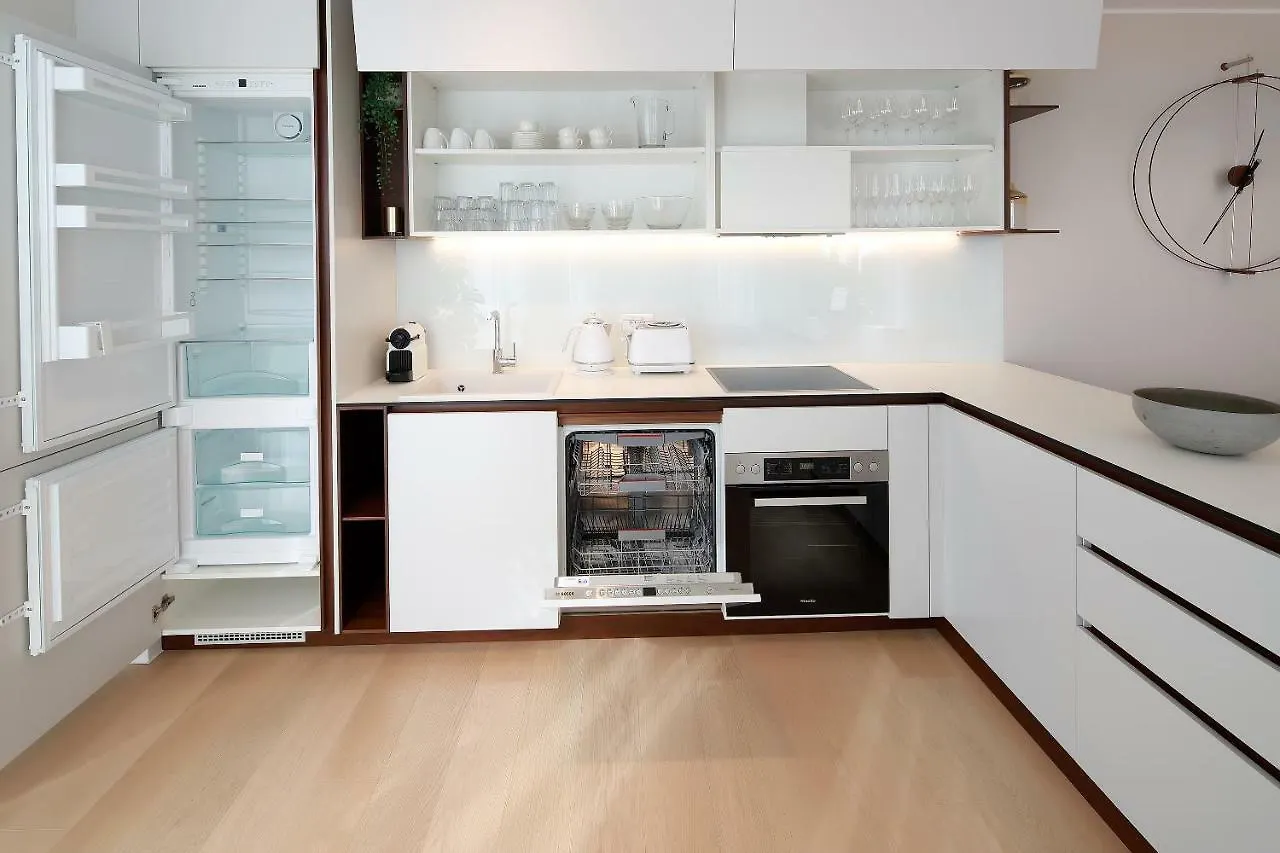Stylish Apartment 100 M From The Beach Abbázia